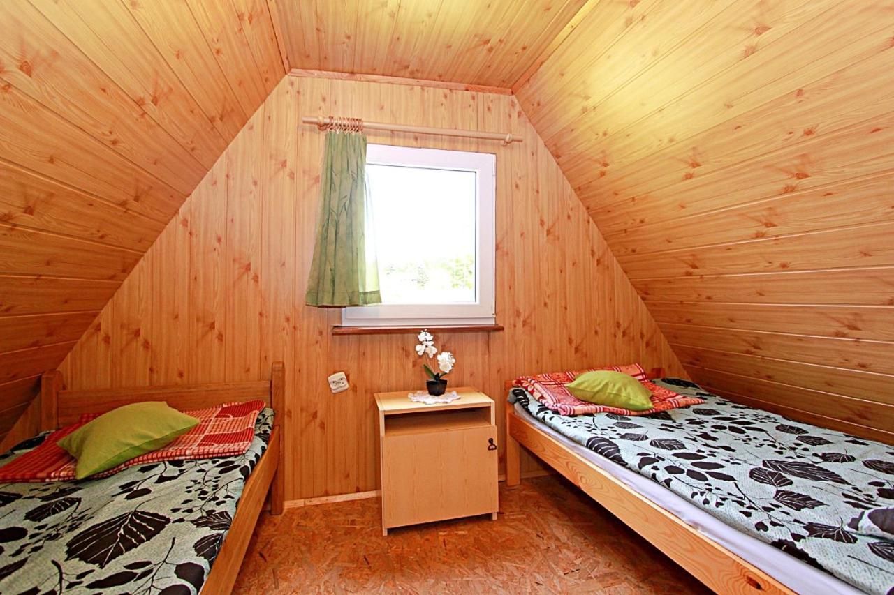 Domki Wczasowe Mazury - Ferienhaus Masuren - Do 12 Osob - Idealny Dla Grup Dluzek Exterior photo